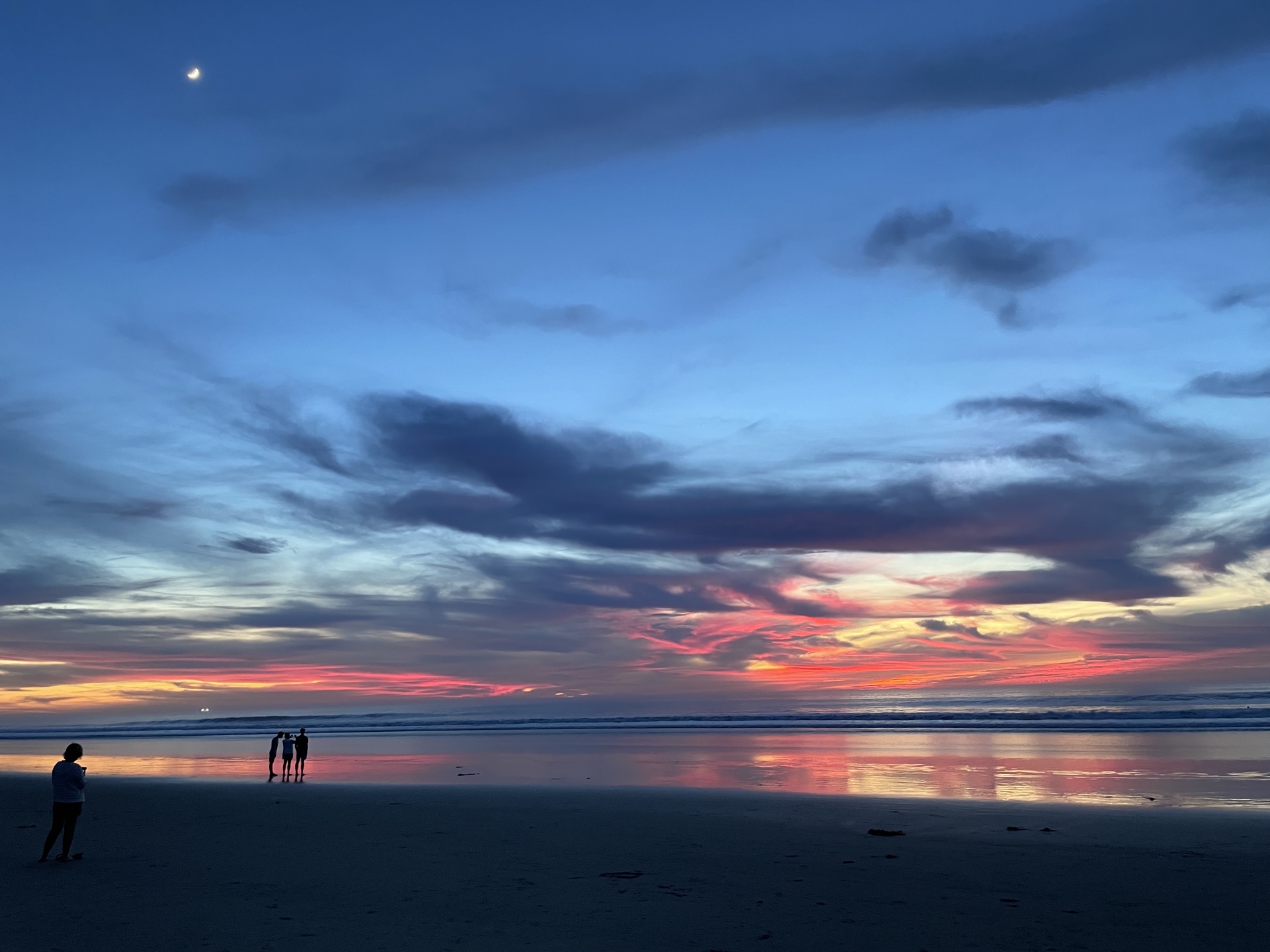 Pics from the Root 7 Radio Bean show - 1/8/2012.